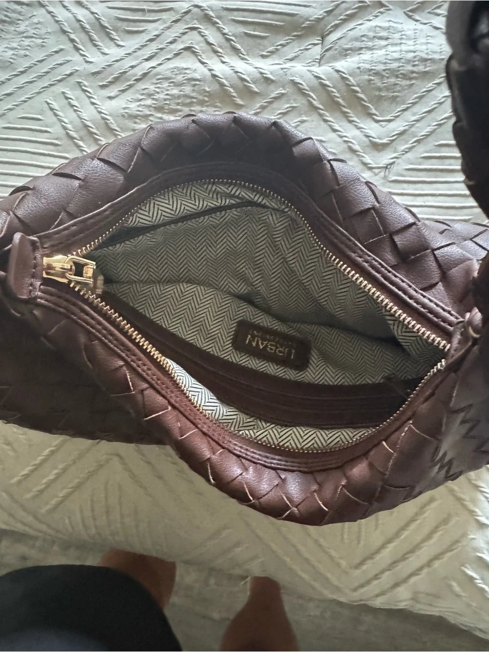 Woven Hobo Shoulder Bag in Brown